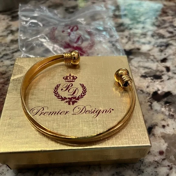 Premier Designs Jewelry New Premier Designs Cuff Bracelet